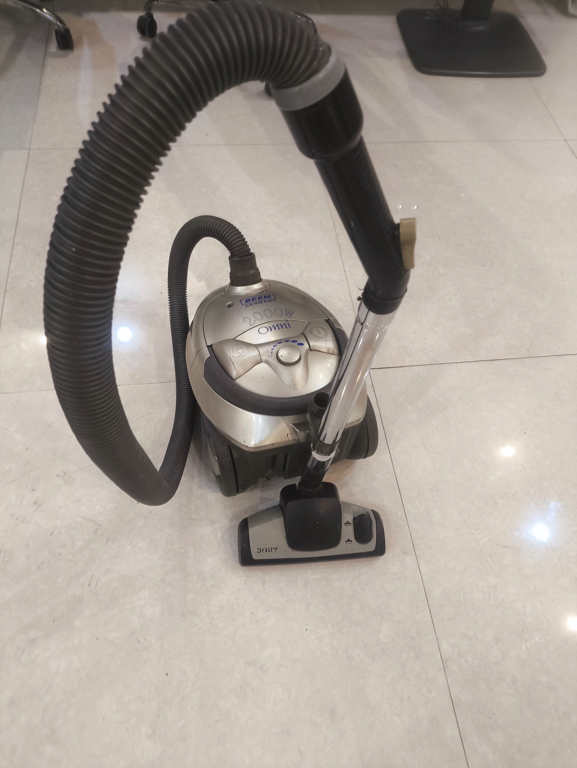 جاروبرقی بیم آلمان اصل