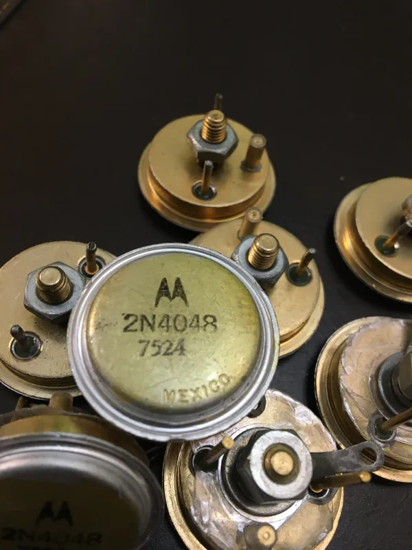 ترانزیستور ژرمانیوم 2N4048 موتورولا
