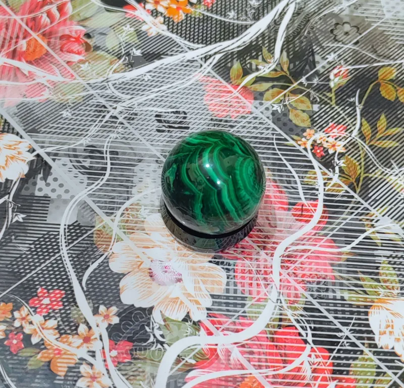 گوی سنگ مالاکیت کنگو دو چشم معدنی