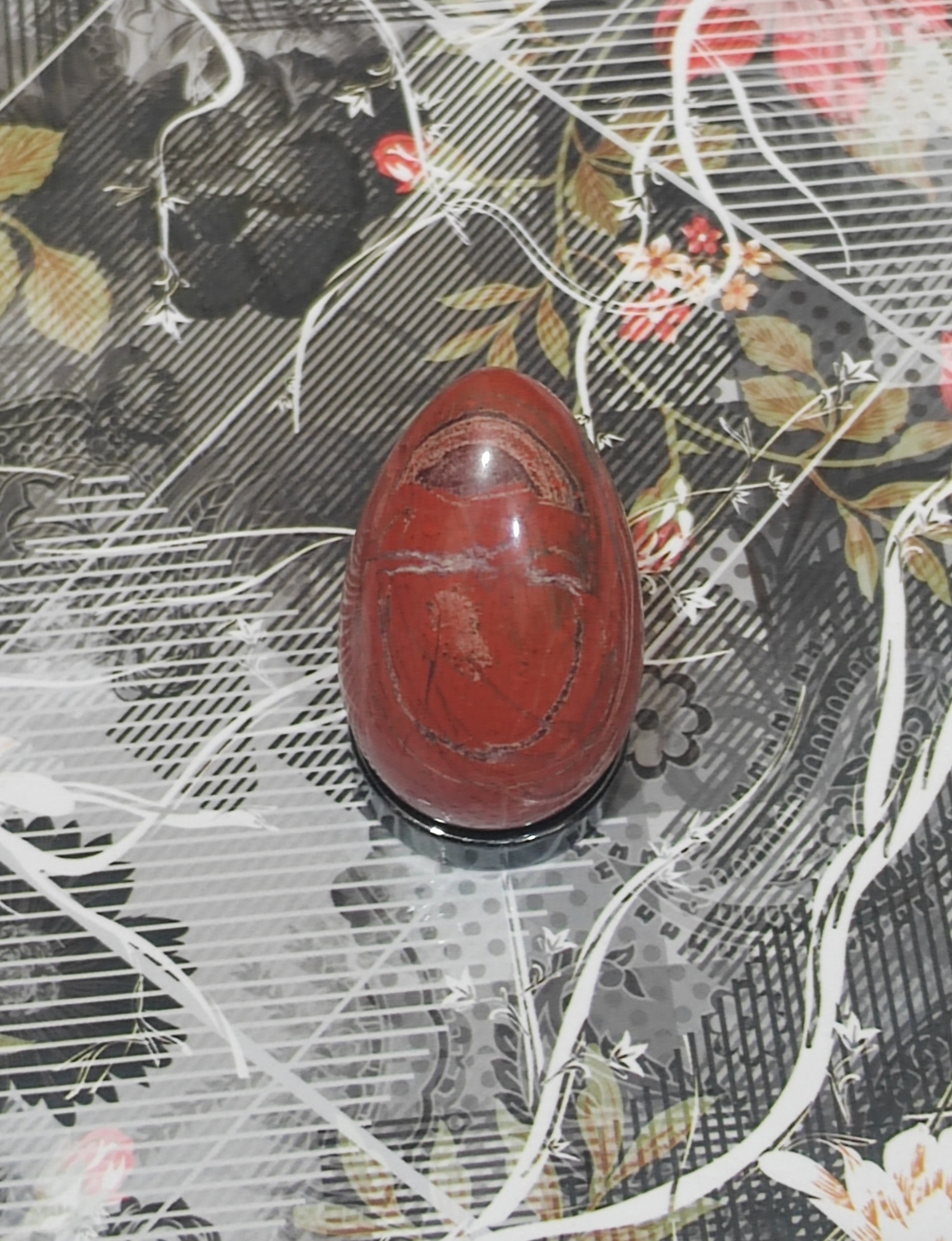 گوی تخم مرغی سنگ جاسپر قرمز معدنی