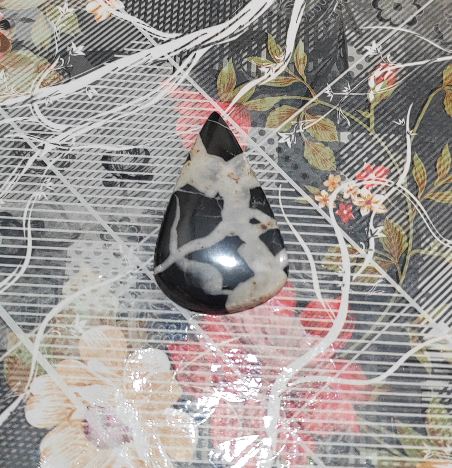 نگین سپتارین سیاه معدنی کد 9