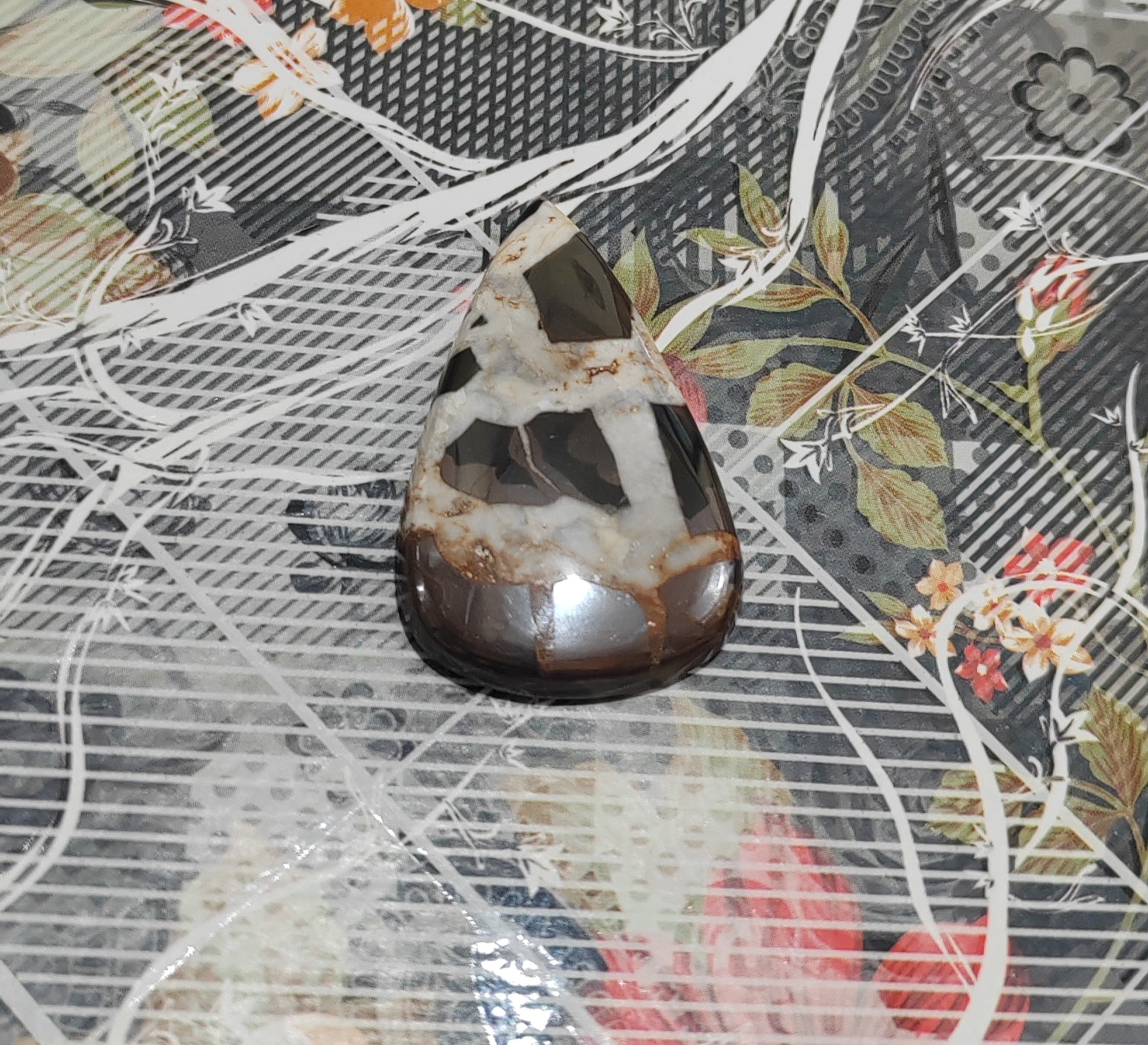 نگین سنگ سپتارین سیاه معدنی کد 6