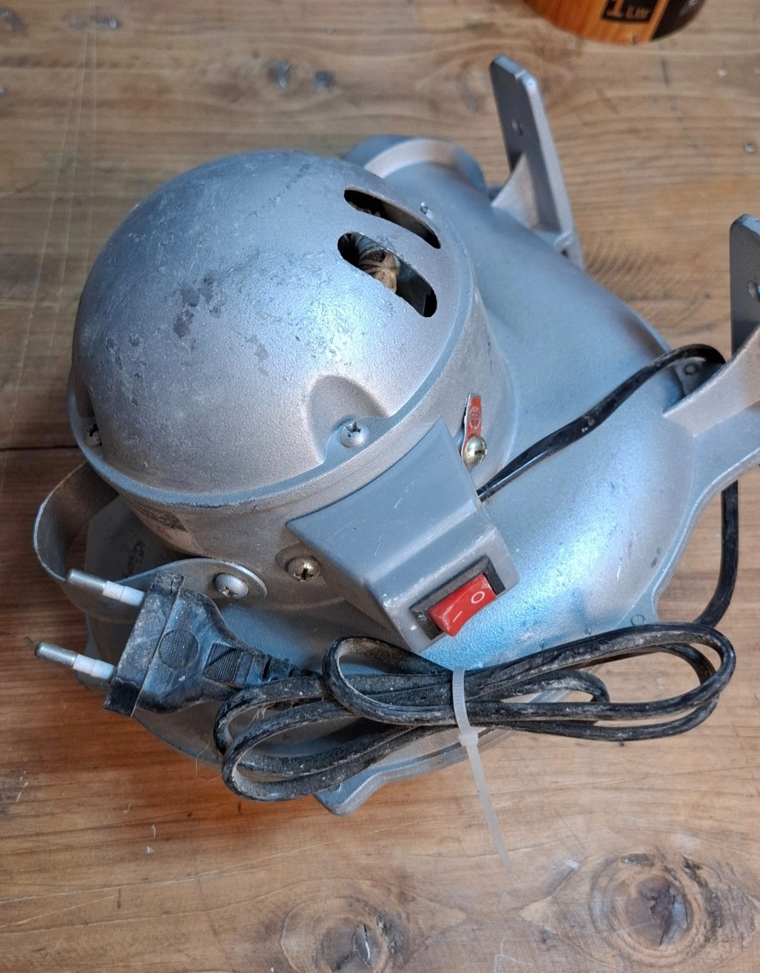 فن برقی باربکیو رابین