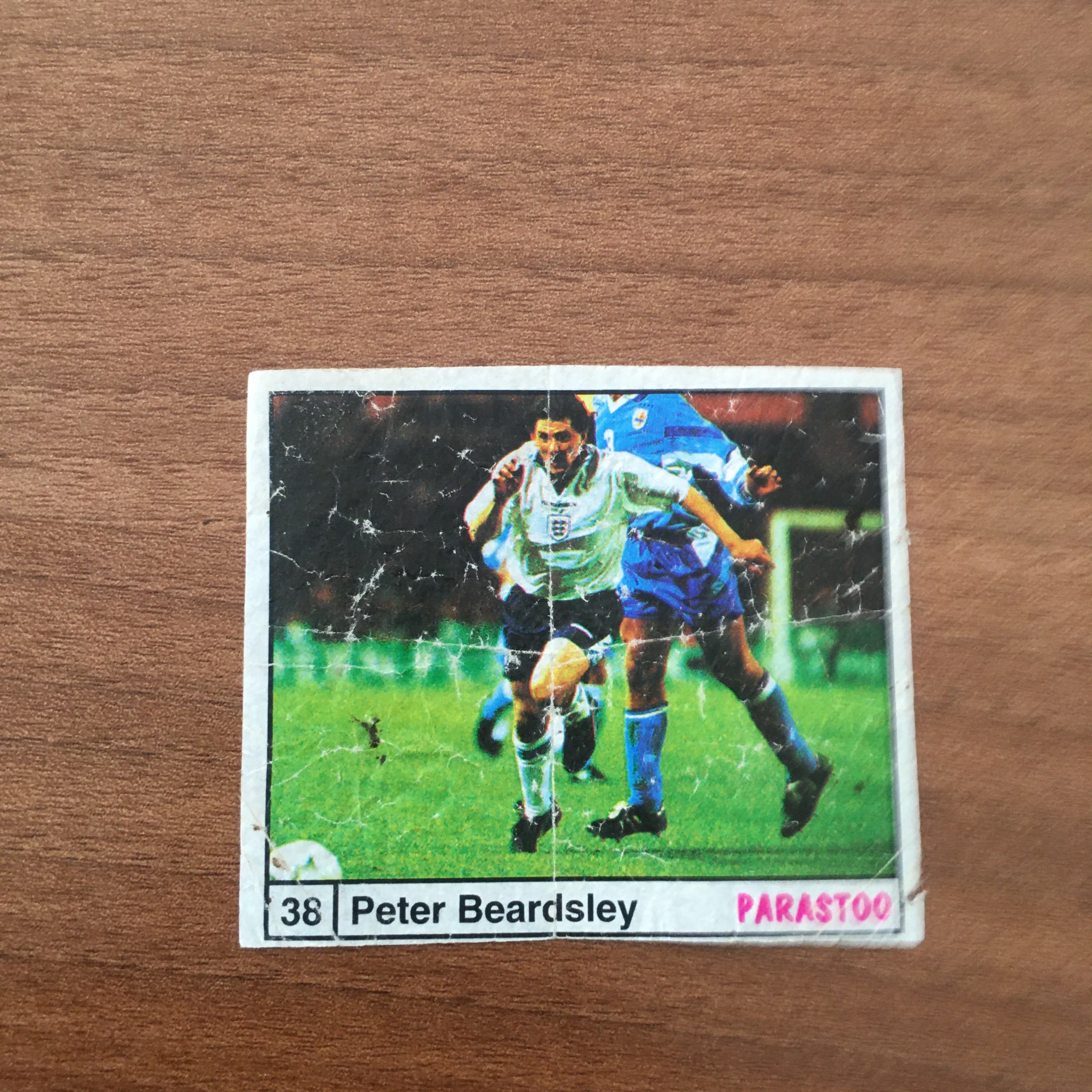 عکس آدامس پرستو صورتی کوچک