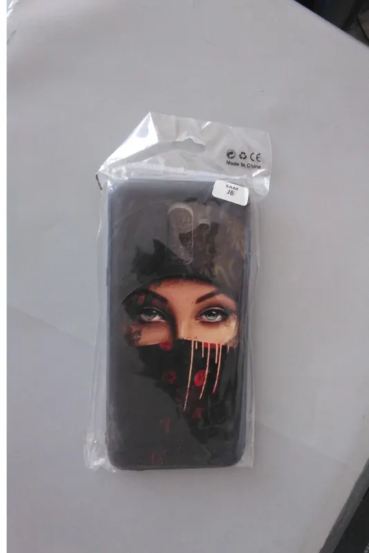 قاب طرح دار j8