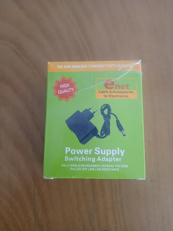 آداپتور 12 ولت سوکت متوسط