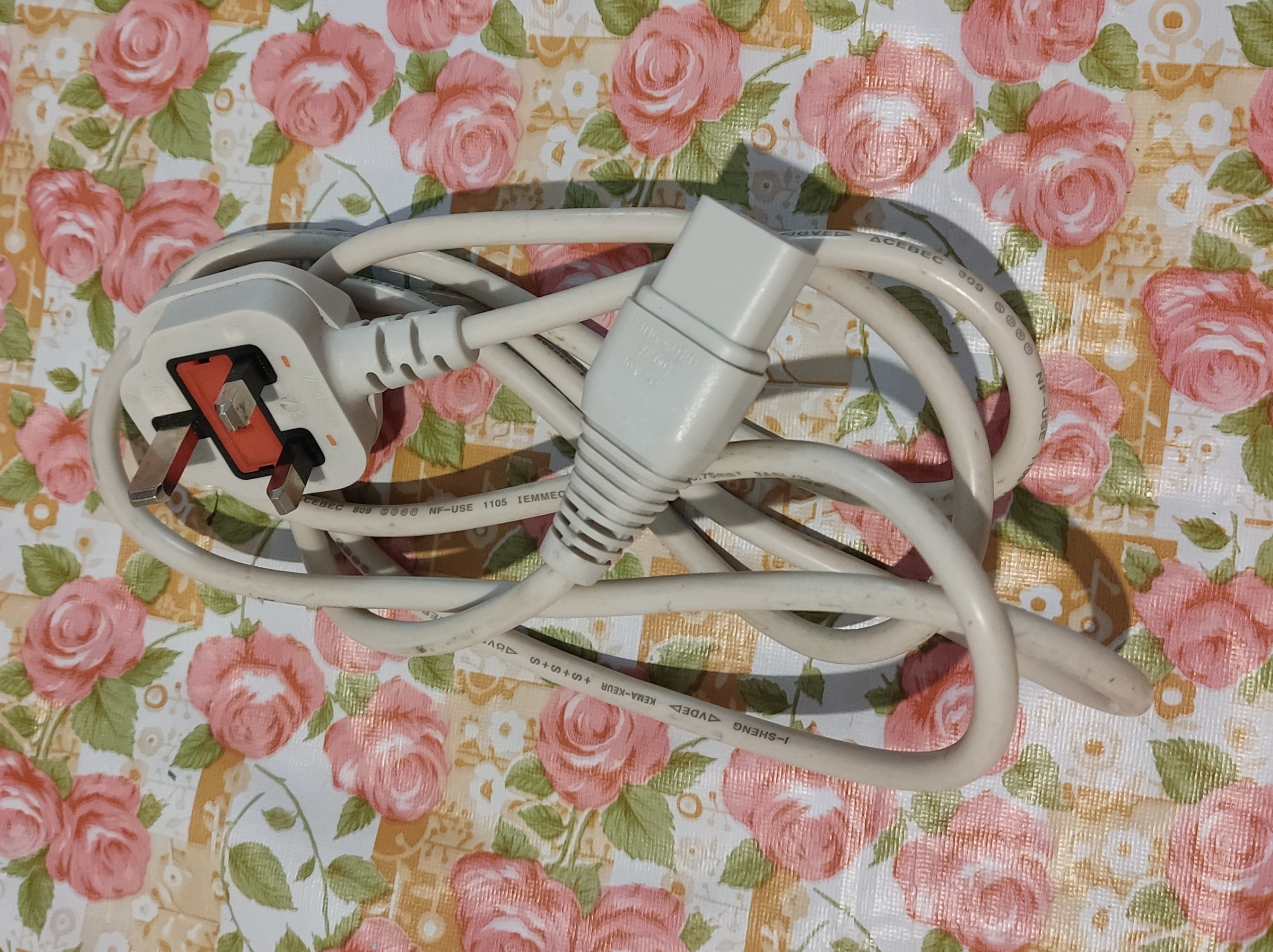 کابل برق فیوز دار