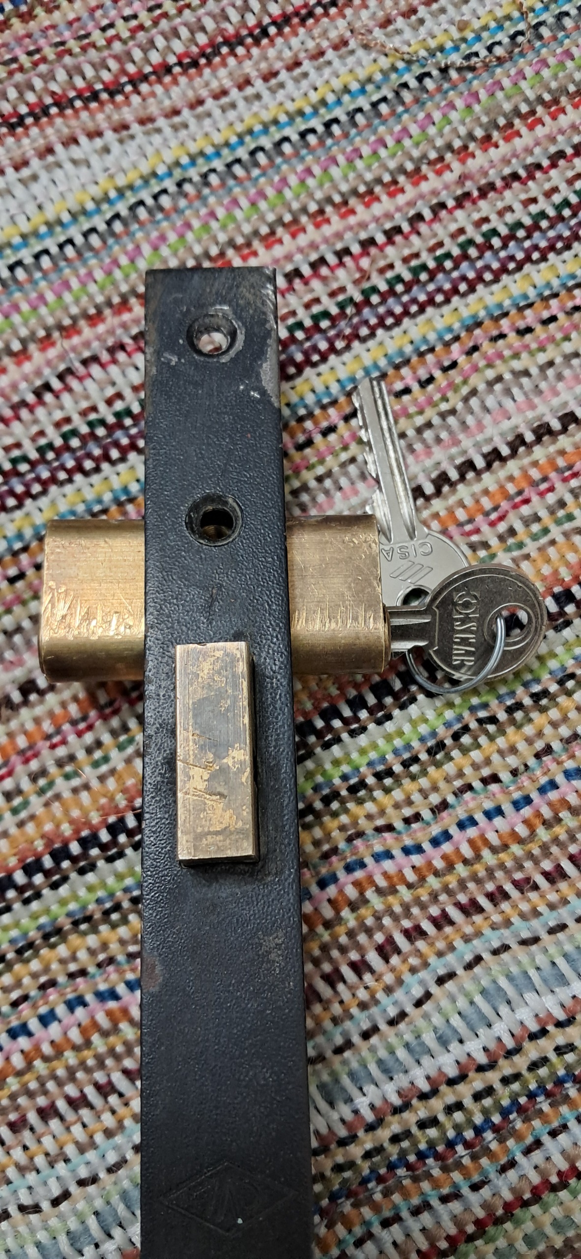 قفل و مغزی در اهنی