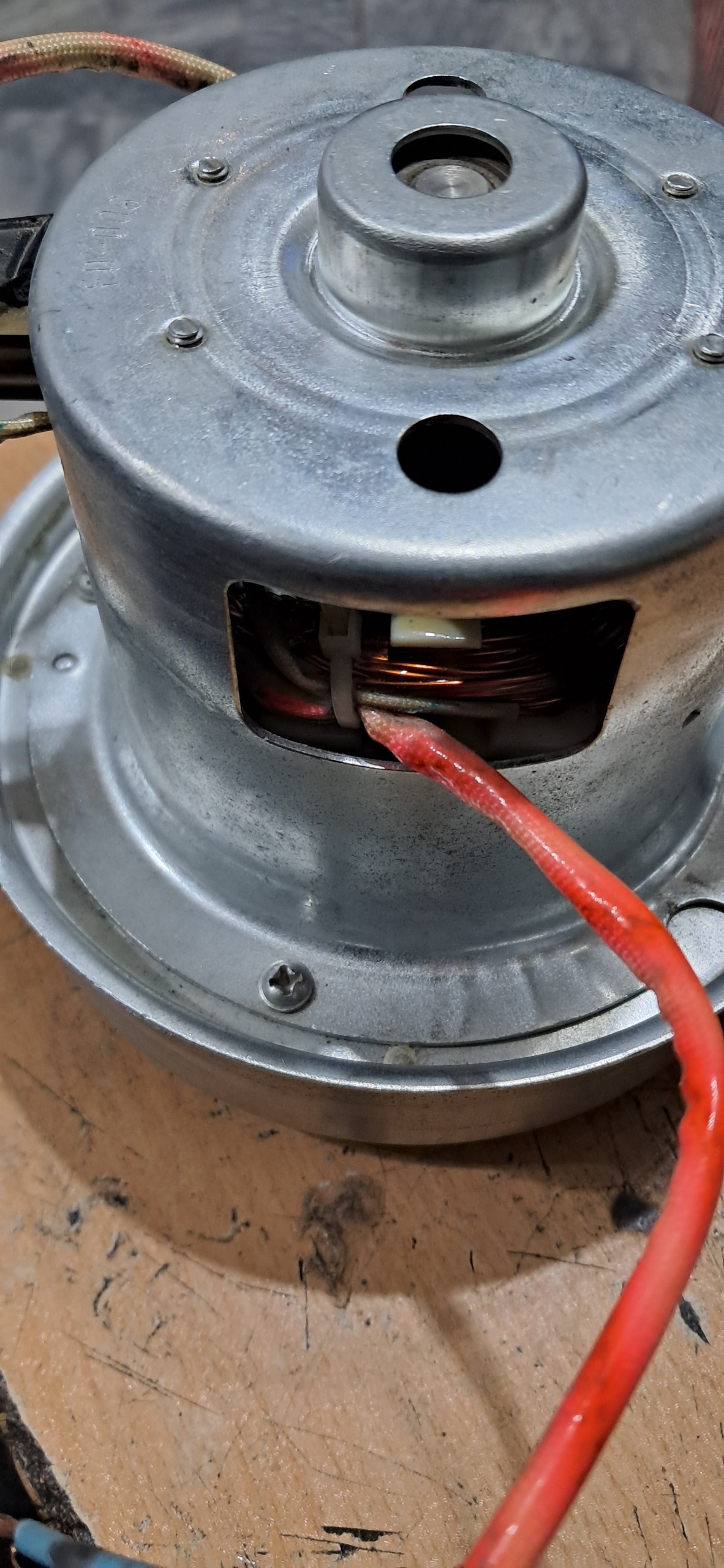 موتر جارو برقی