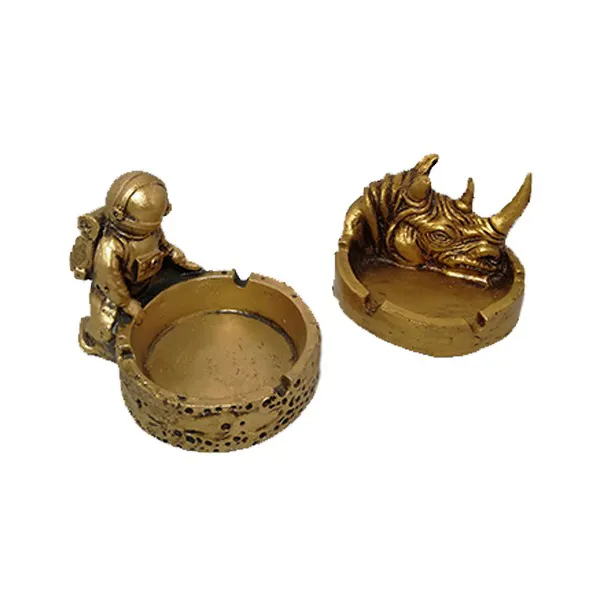 مجموعه 2 عددی زیرسیگاری طلایی