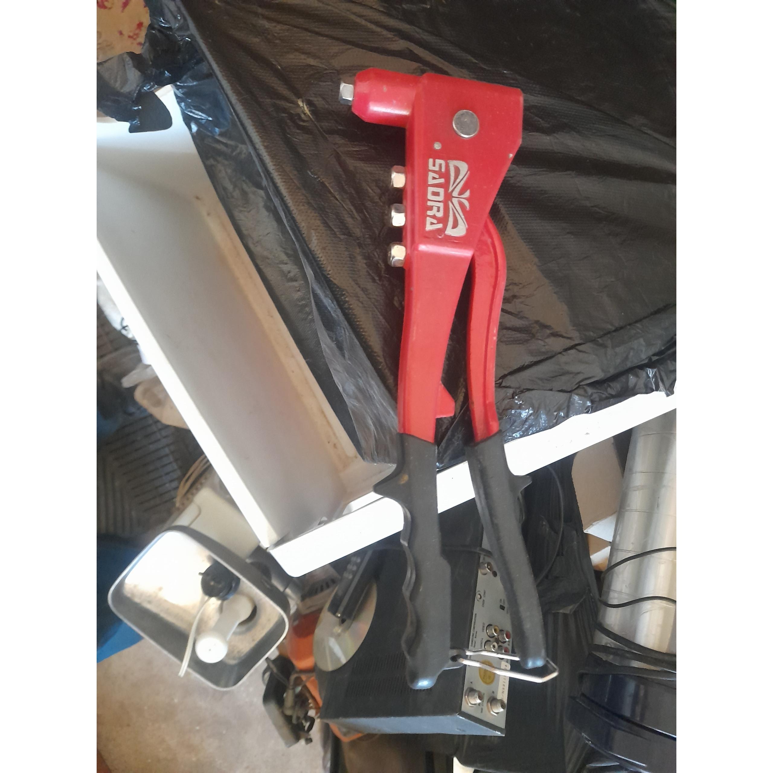 انبر پرچ در حد نو