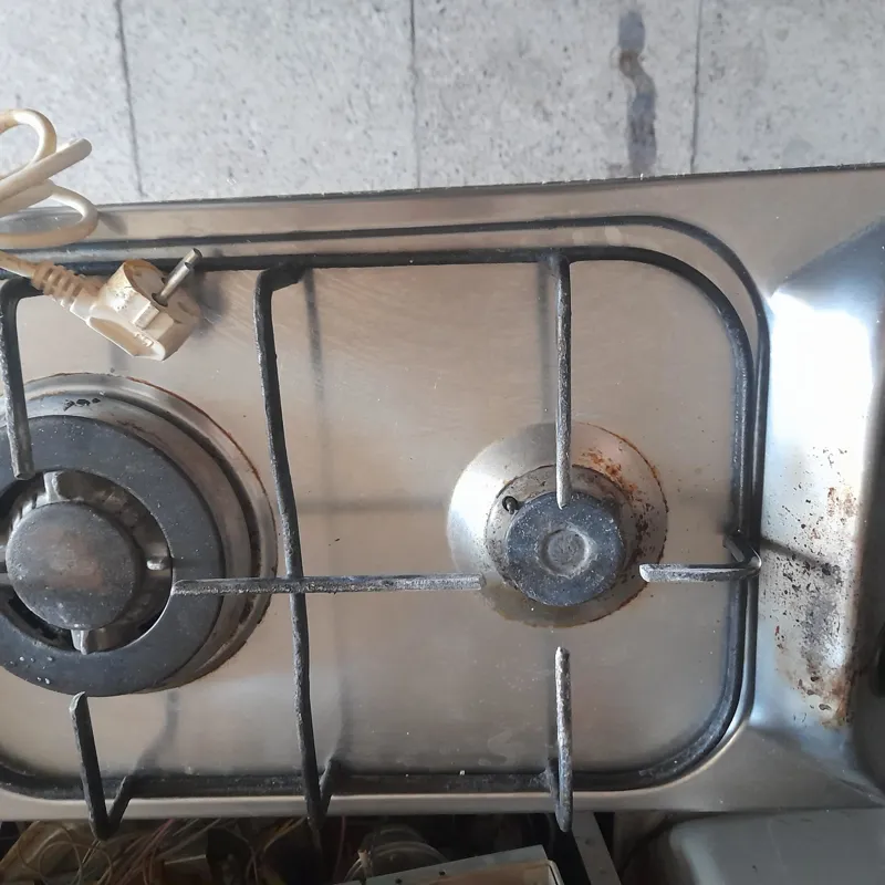 اجاق گاز رو میزی تو کار
