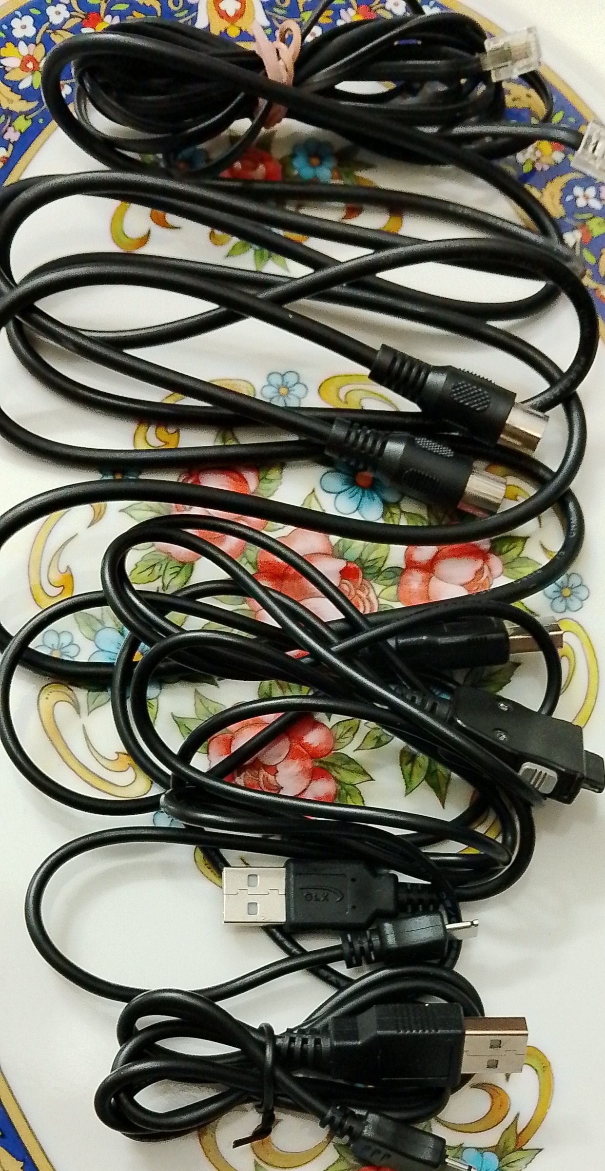 شارژر قدیمی وسیم تلفن و