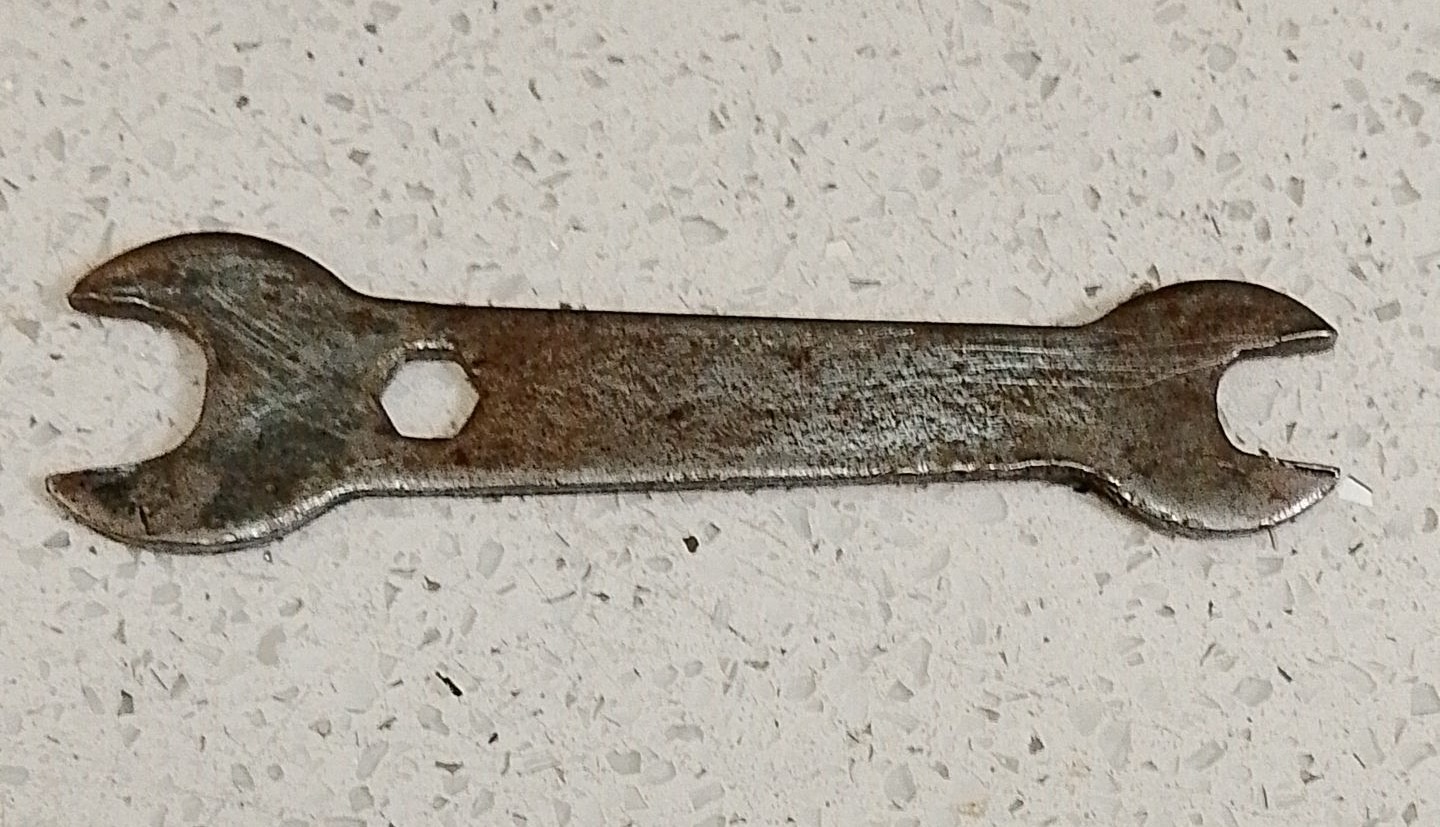 آچار دوسر تخت قدیم