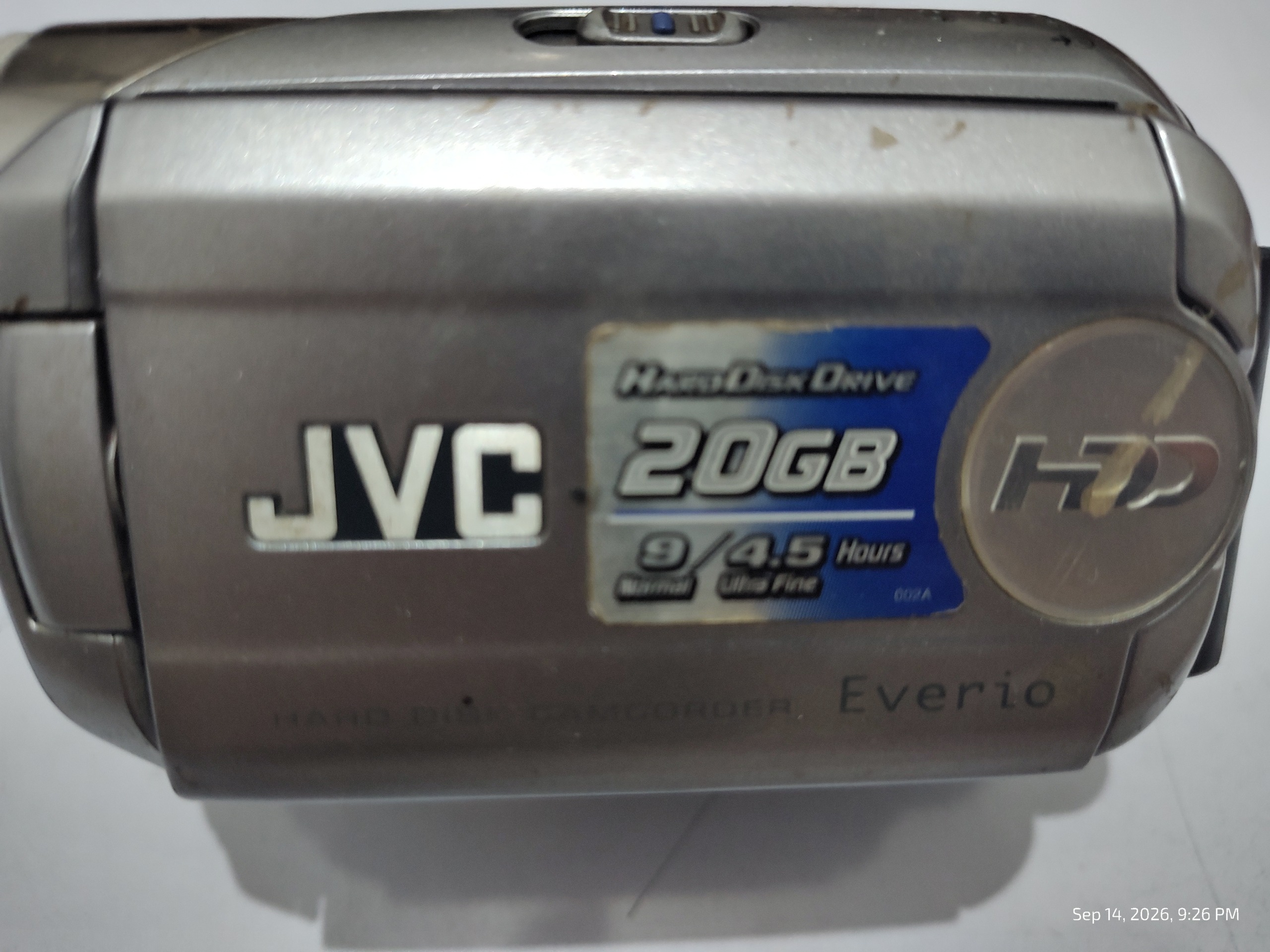 دوربین فیلمبرداری ژاپنی قدیمی JVC