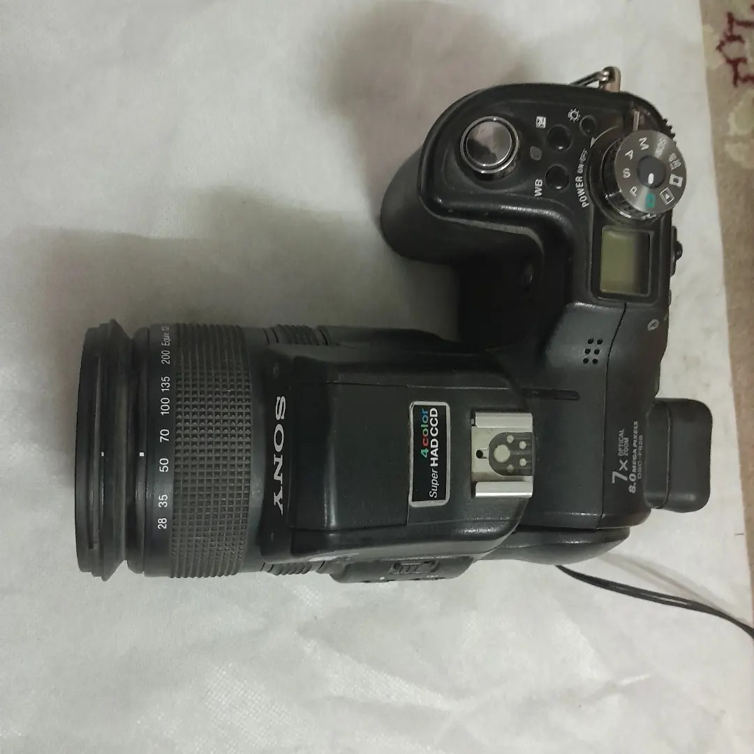 دوربین دیجیتال سونی دیجیتال کلکسیونی توضیح دارد