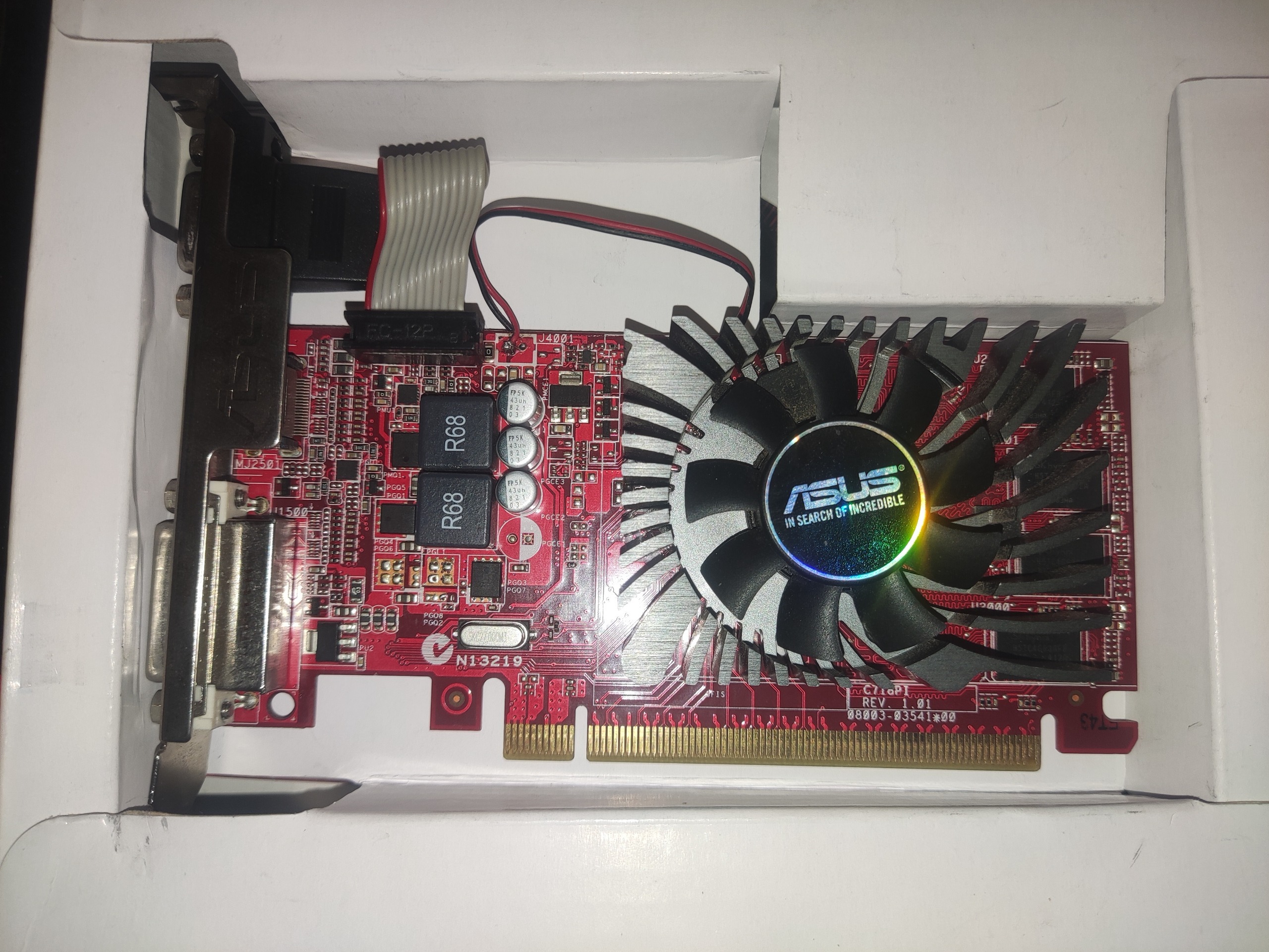 گرافیک  asus R7 240 4gb