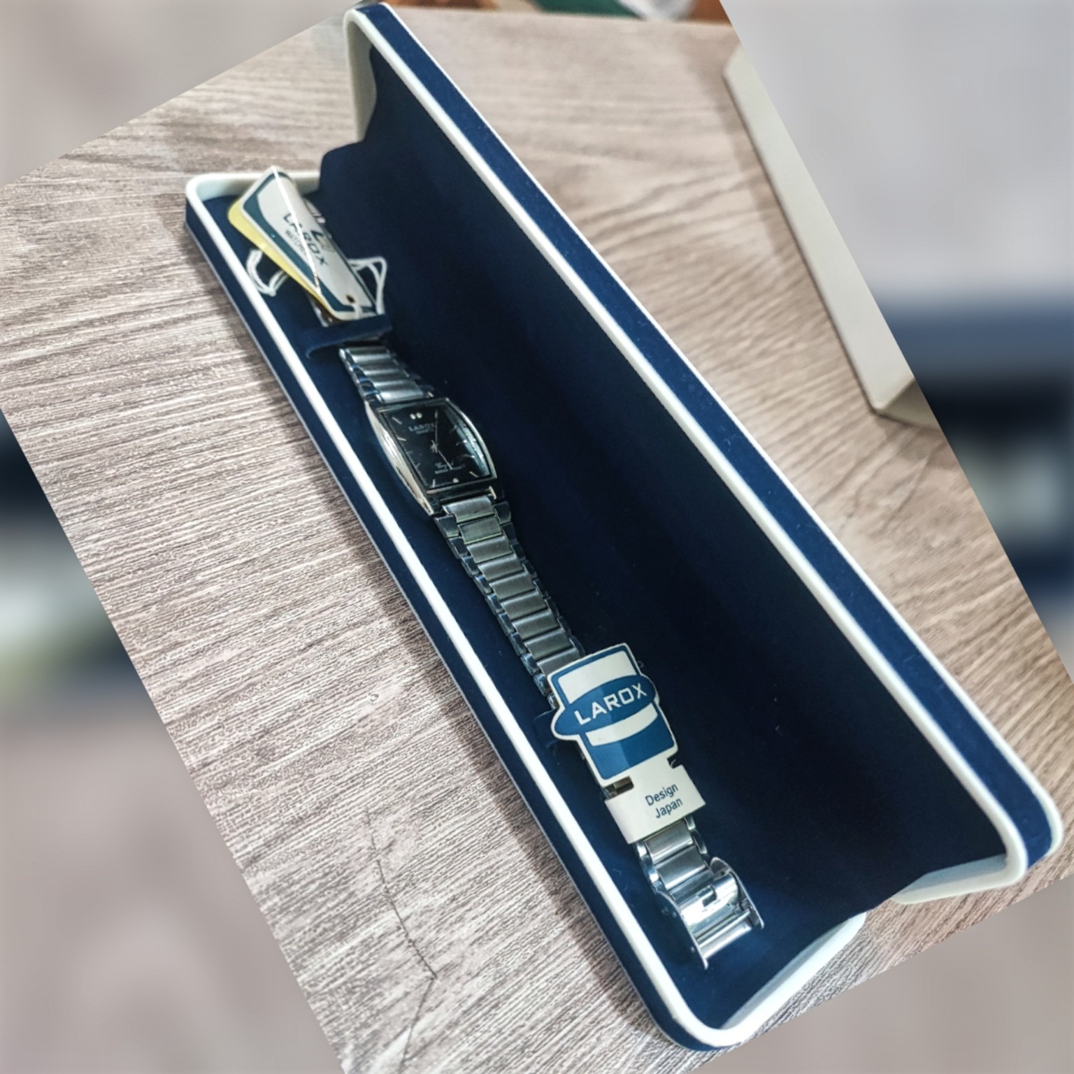 ساعت لاروکس Larox سه بید ضد آب (کاملا نو)