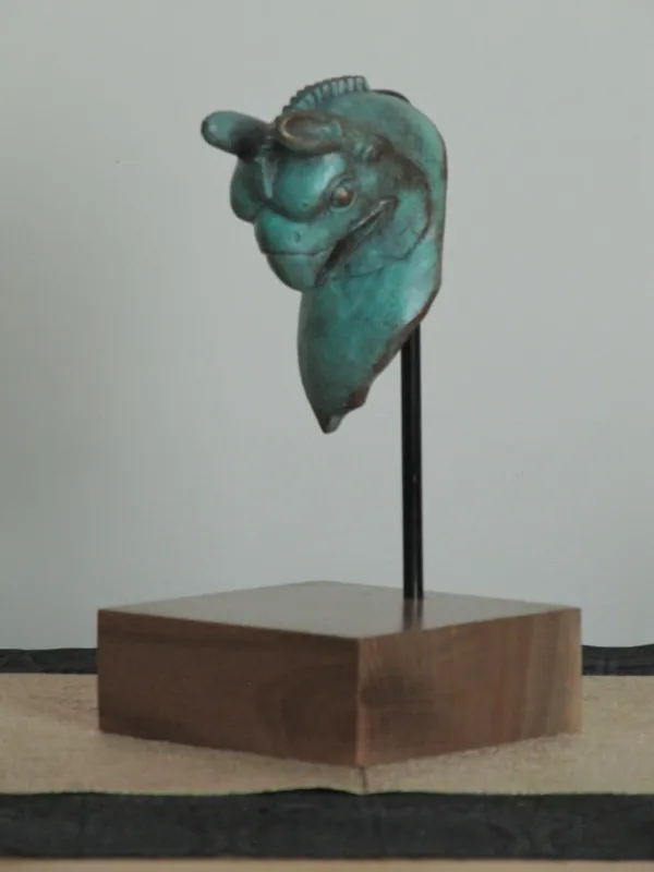 مجسمه برنزی طرح شیردال