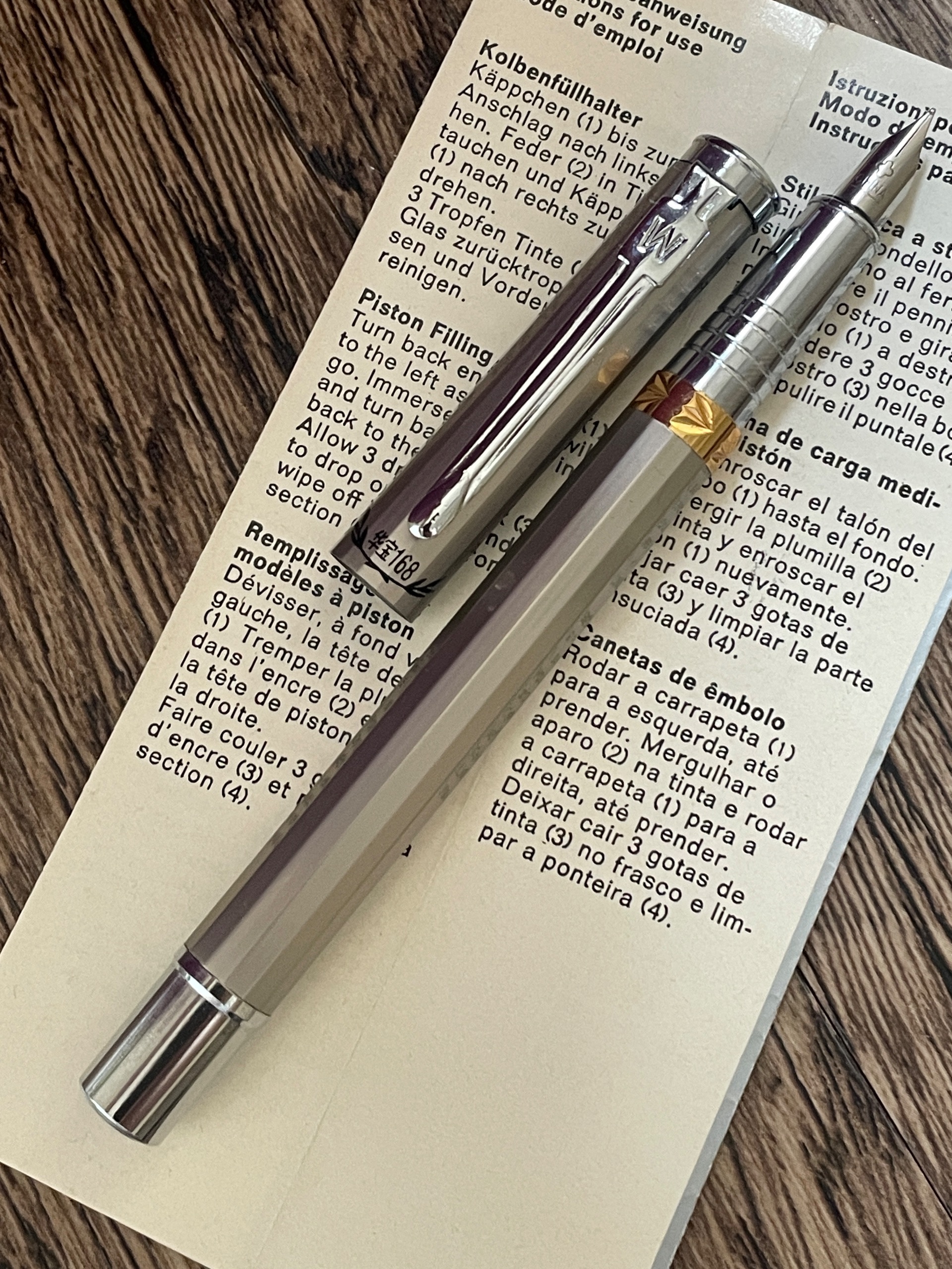 خودنویس چینی تمام فلزی در حد نو