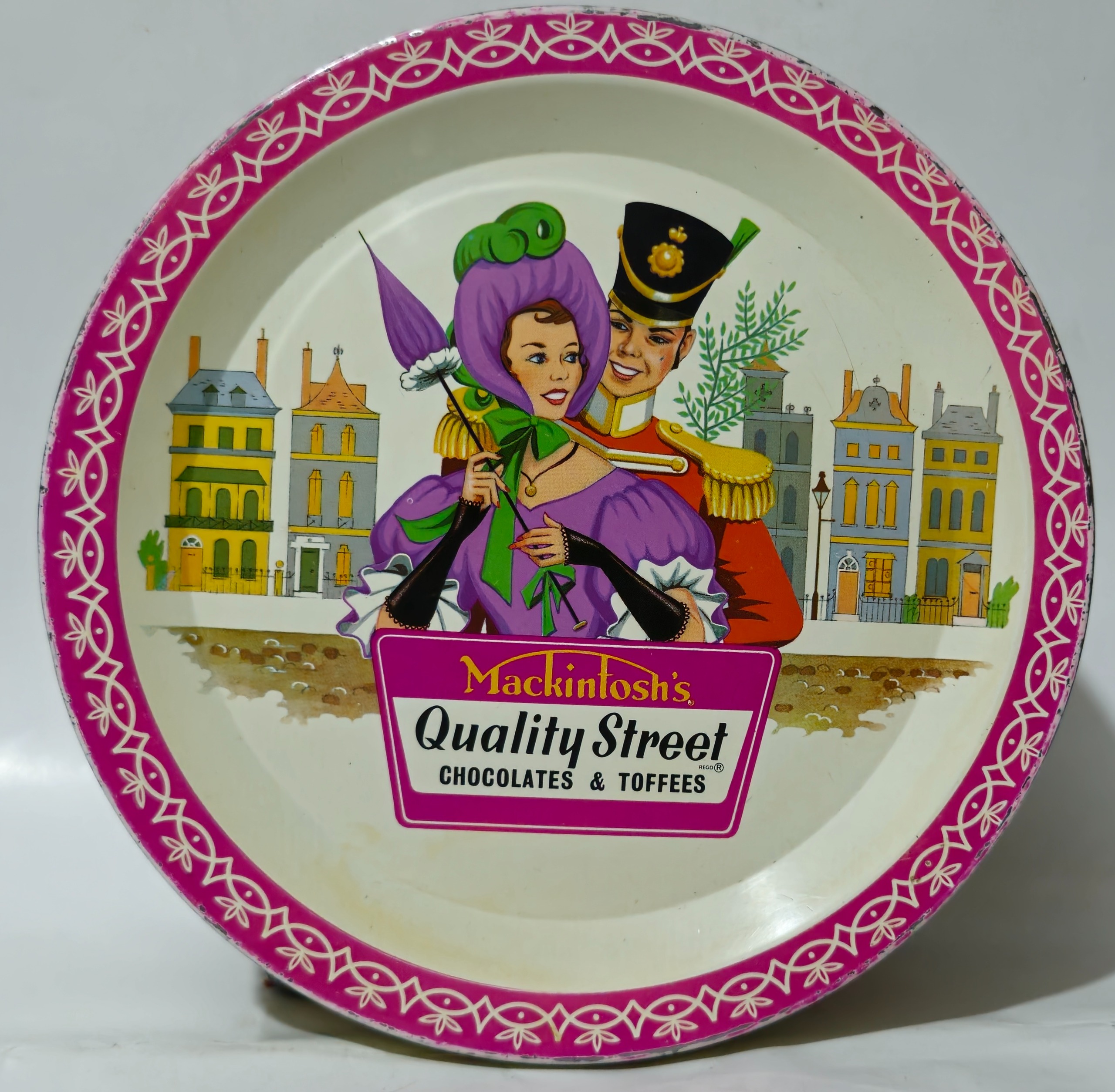 قوطی تافی شکلات QUALITY STREET انگلیس دوره پهلوی