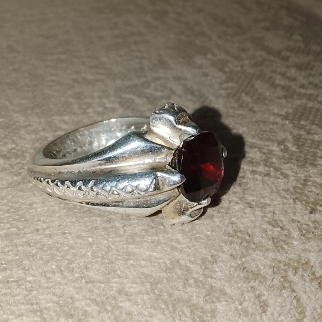 انگشتر نقره گارنت فاخر