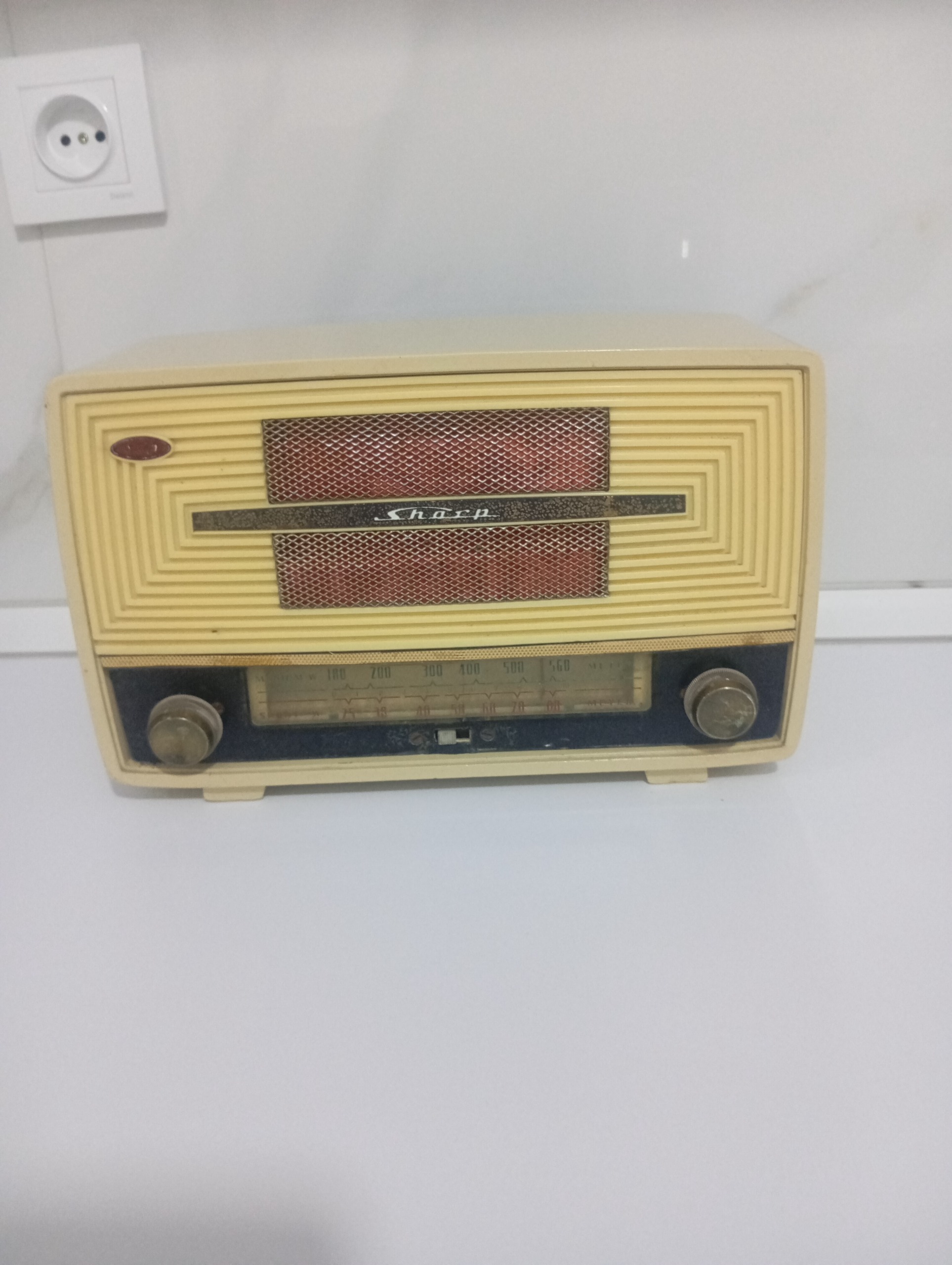 رادیو لامپی شارپ