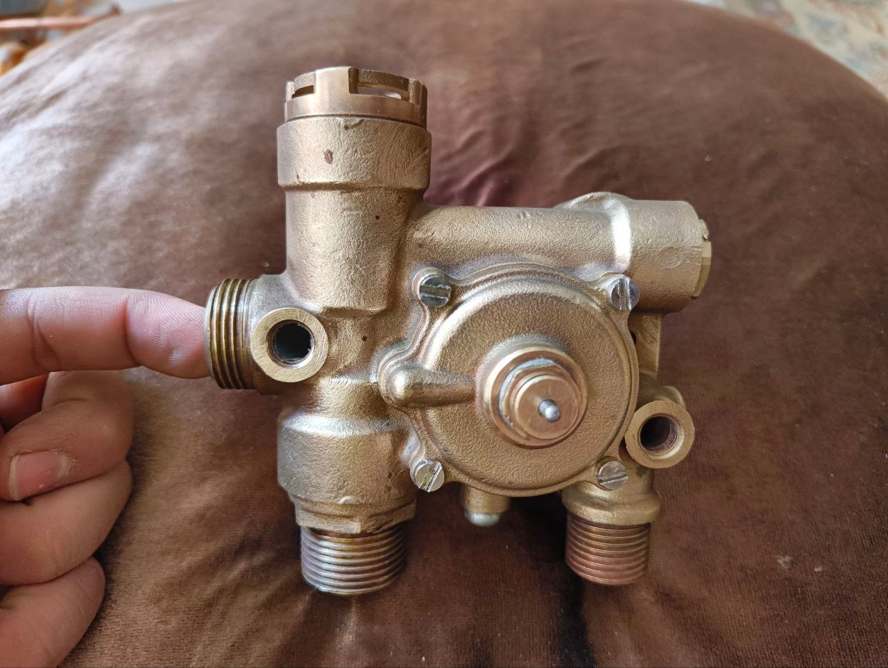 بلوک سمت چپ پکیج ایران رادیاتور M قدیم