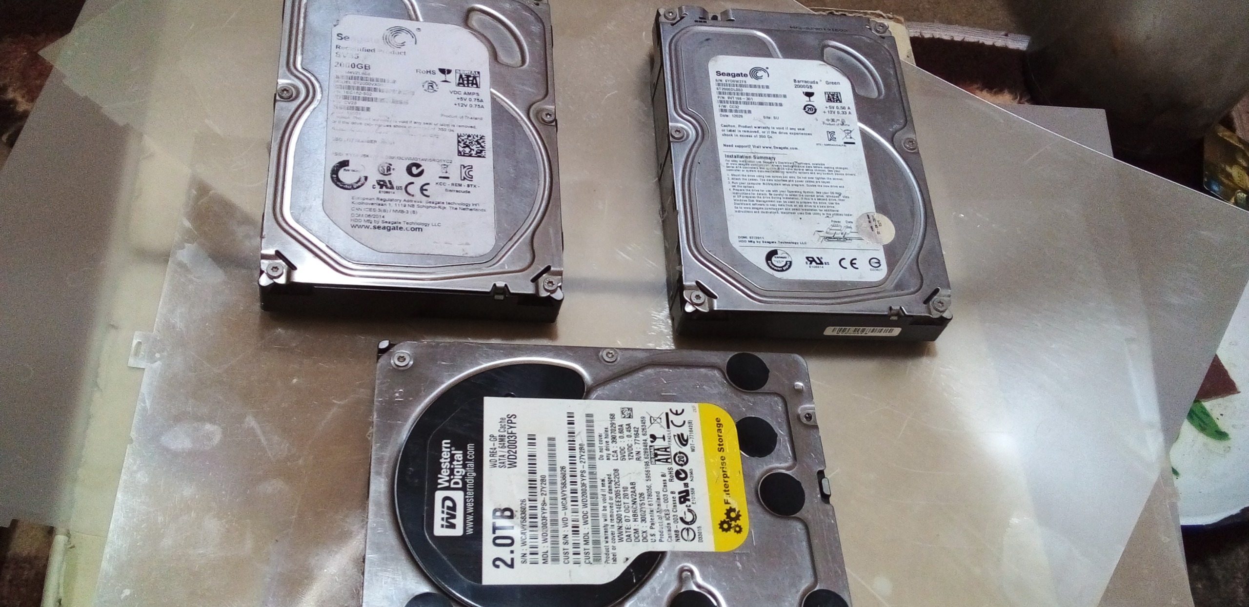 هارد 2 گیگابایت سه عدد هارد
