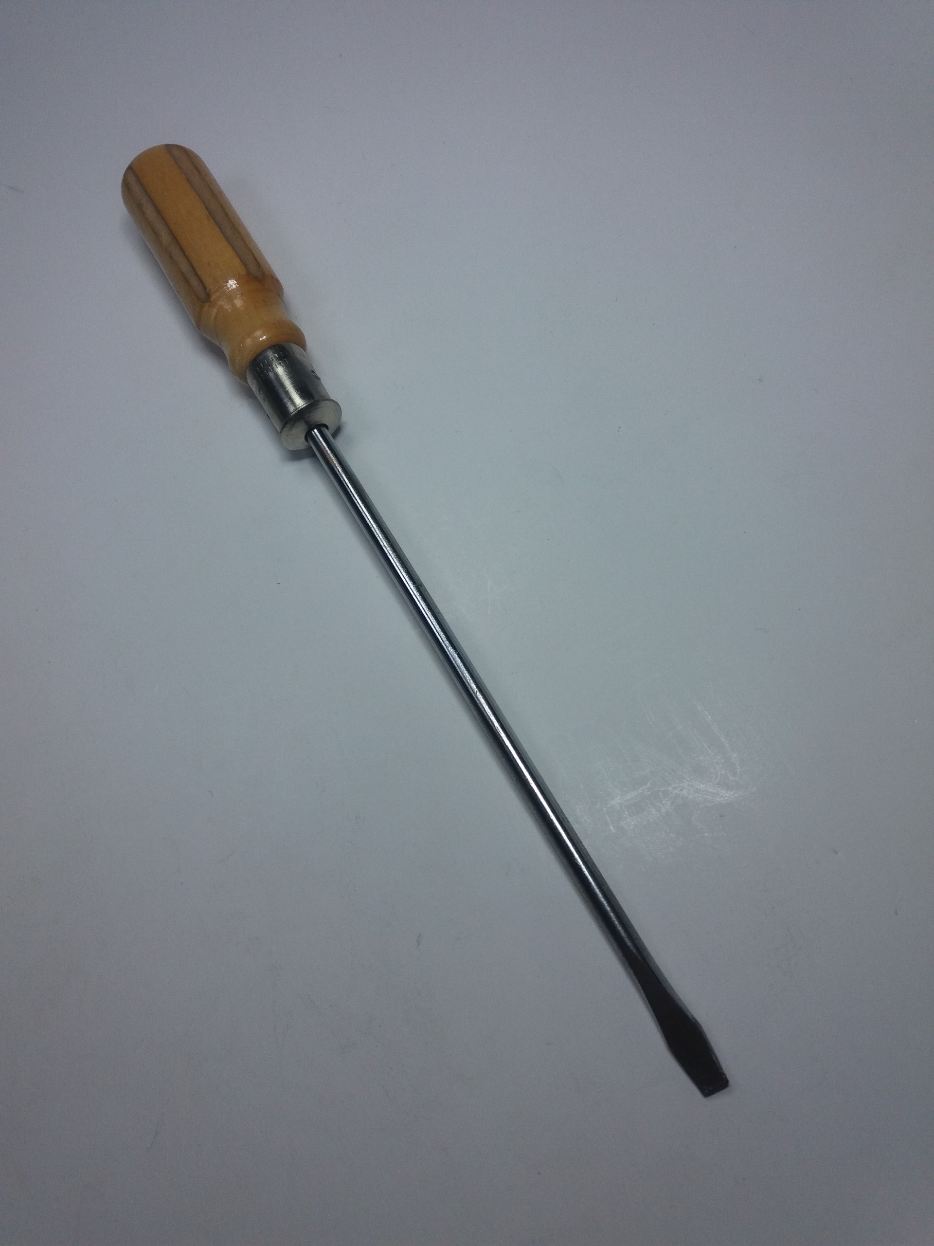 پیچگوشتی دسته چوبی کمیاب (ملاحظه توضیحات)