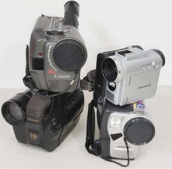 چهار دوربین فیلمبرداری کامپکت کلکسیونی خاص وقدیمی