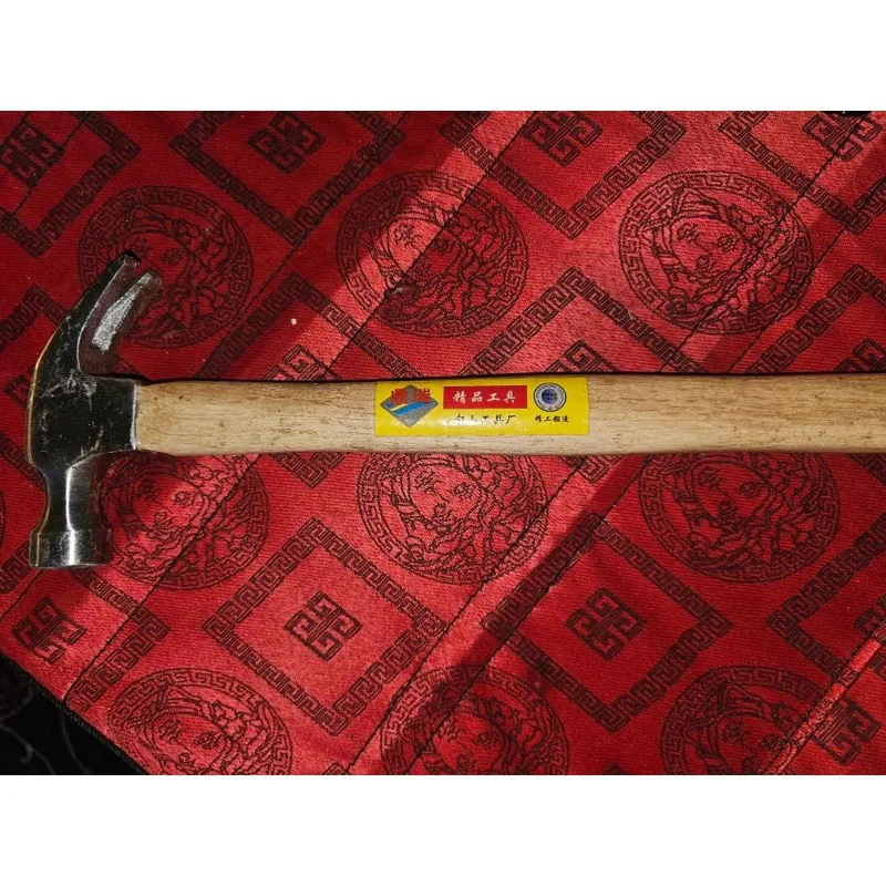 چکش میخ کش دسته چوبی
