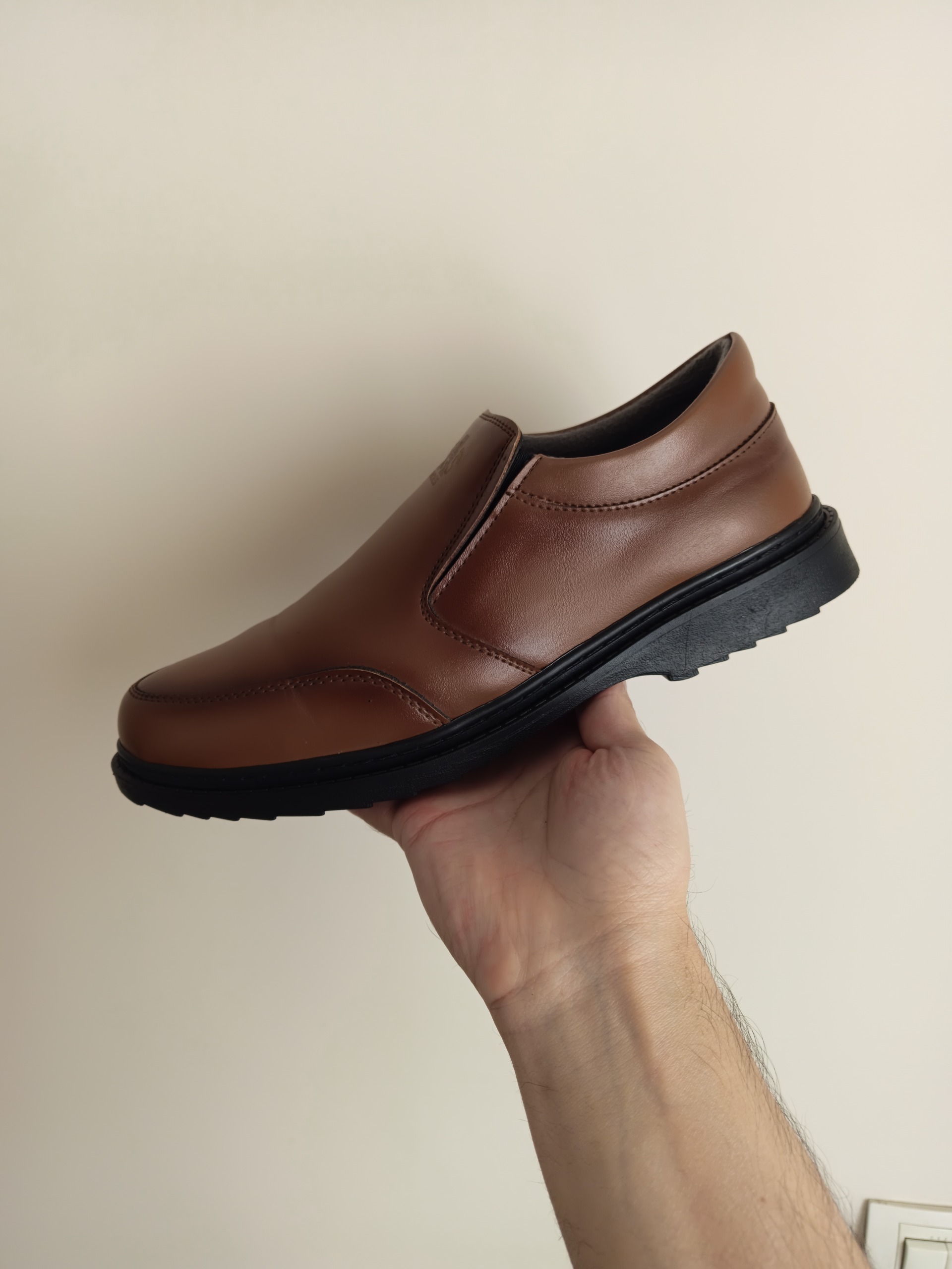 کفش مردانه چرم مصنوعی رنگ یشمی 41دور دوخت