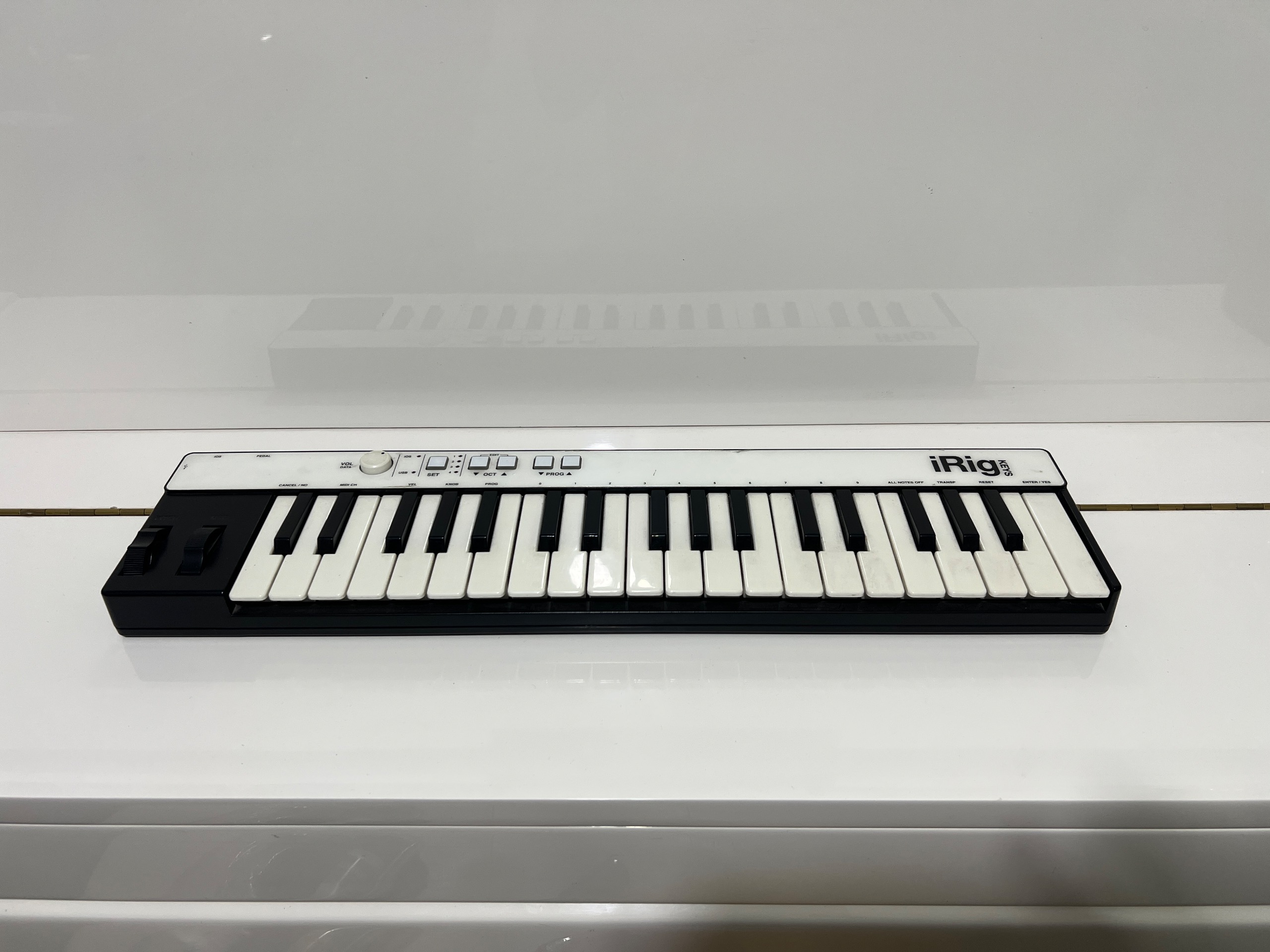 میدی کنترلر Irig Key سه اکتاو