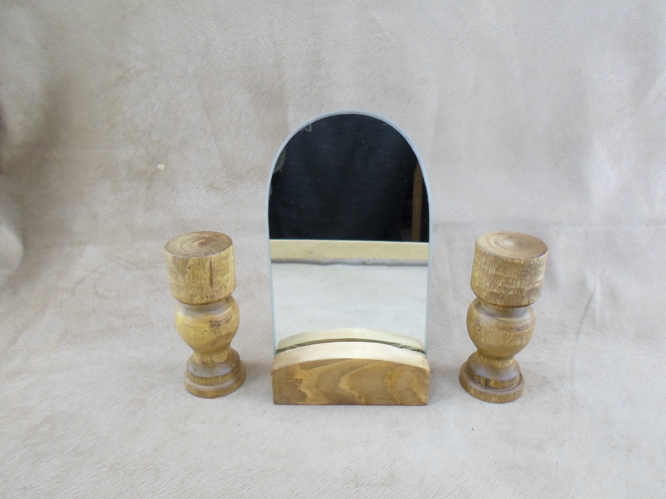 آیین و شمعدان گنبدی
