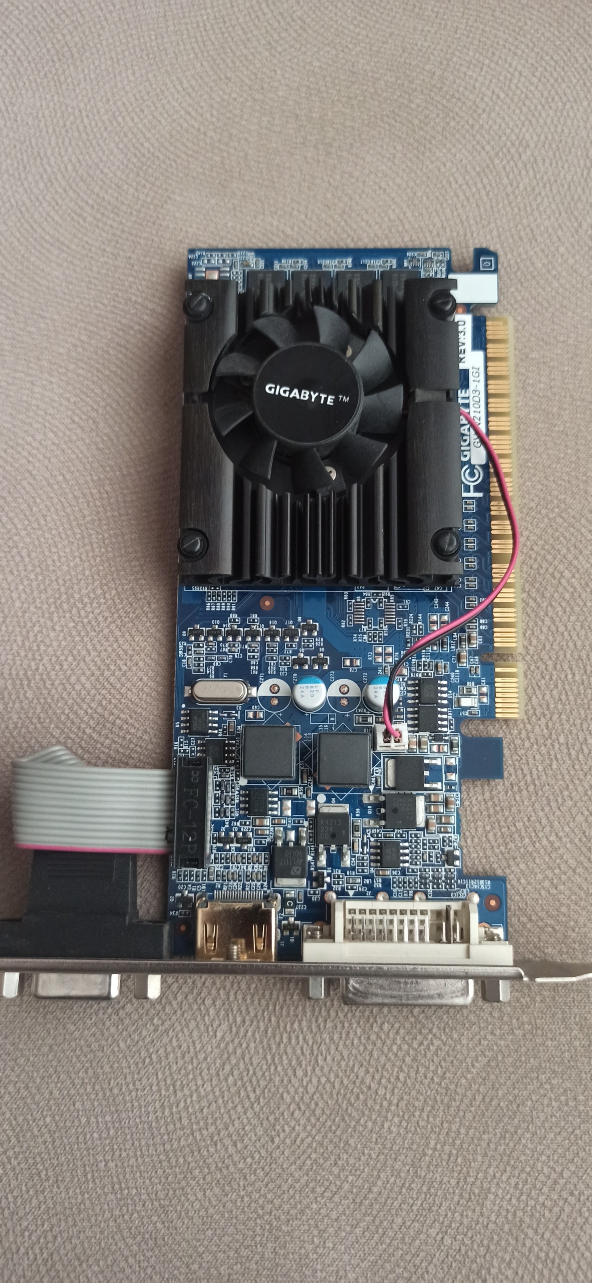 گرافیک یک گیگ گیگابایت  G.F 210