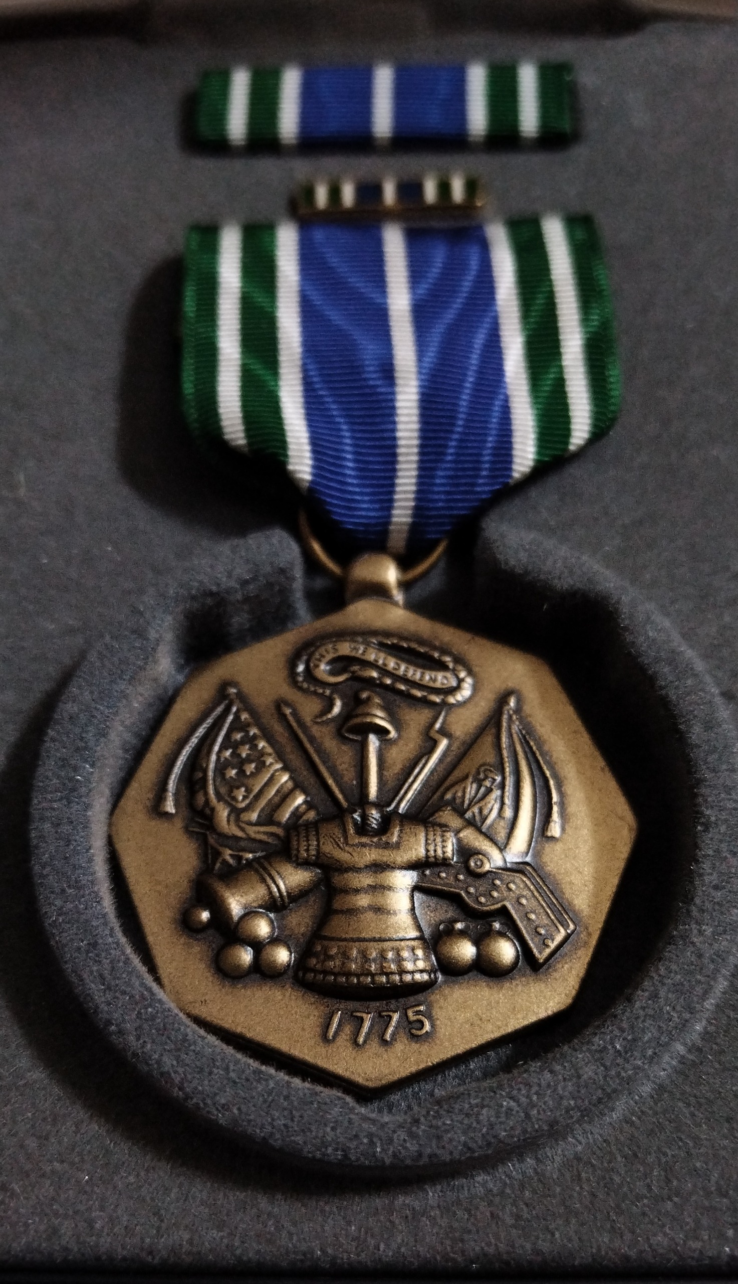 مدال آمریکایی قدیمی