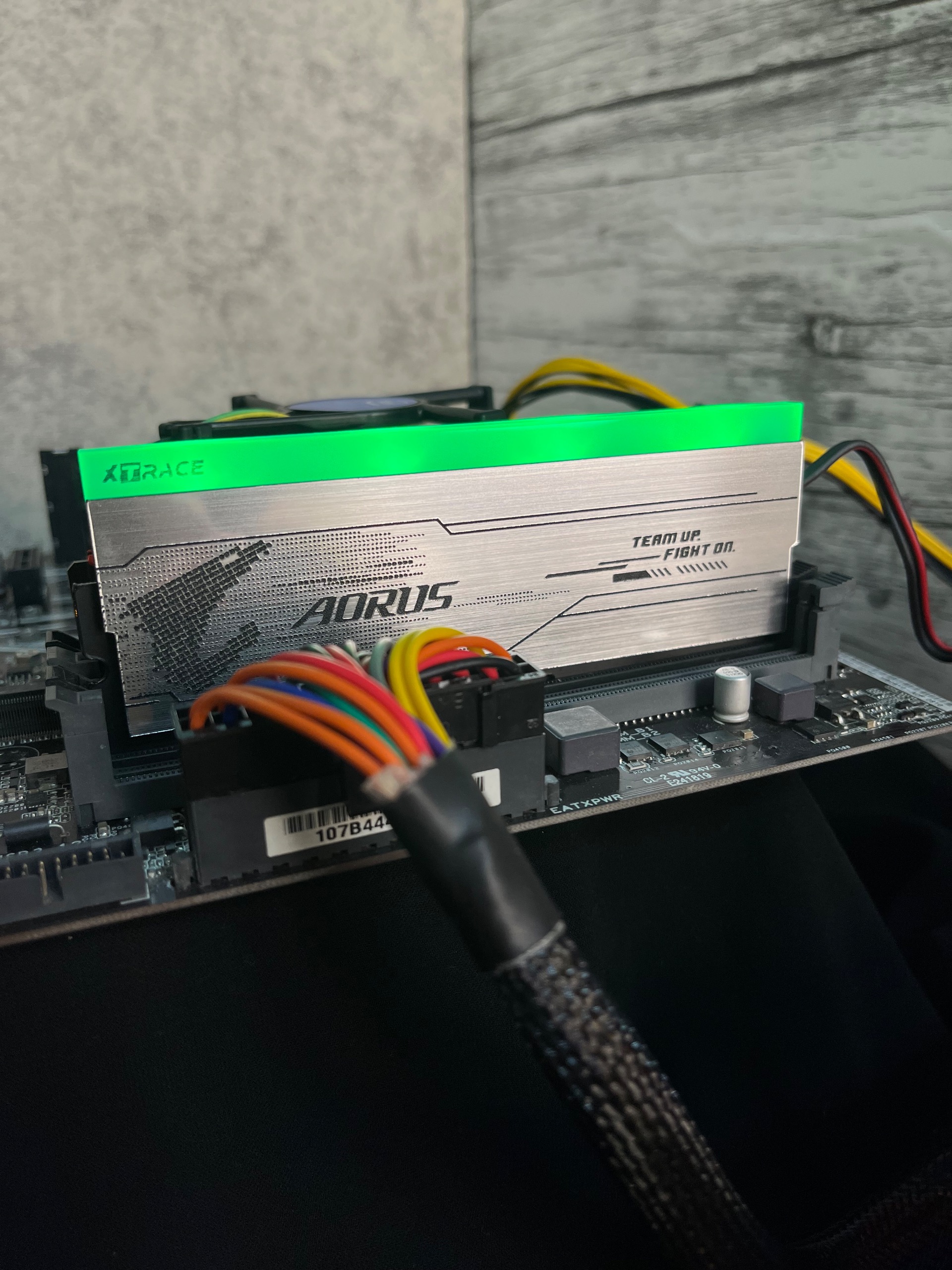 پک دو عددی کاور رم خنک کننده RGB مدل Aorus 2024