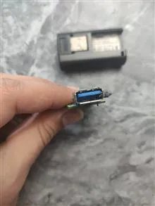یک