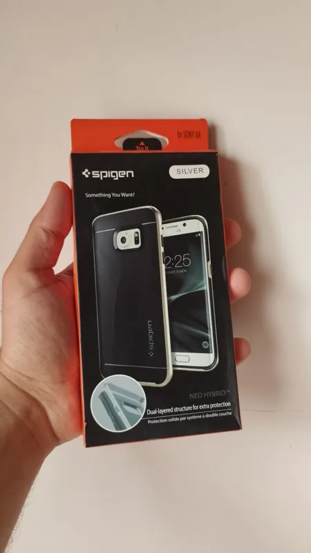 گارد اورجینال sony XA1 برند spigen