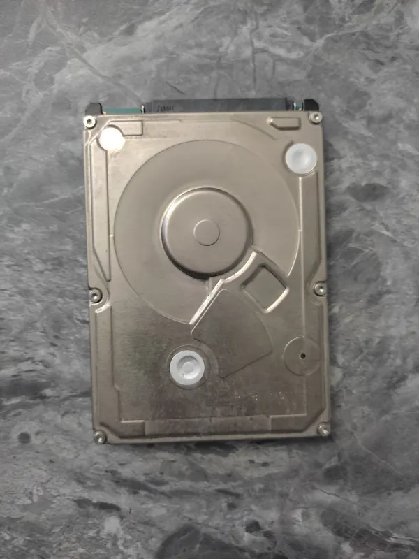 هارد لپ تاپی 750 گیگ با توضیحات