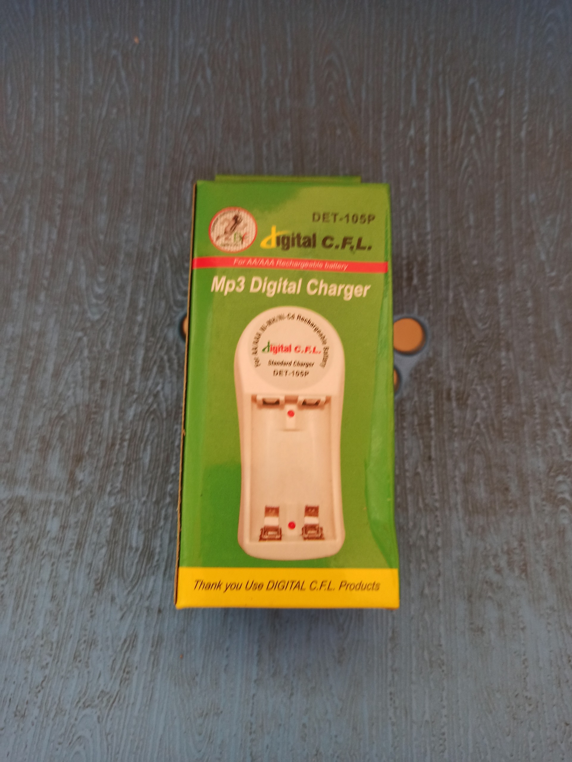 شارژر باتری مدل سی آف ال مدل DET-105P