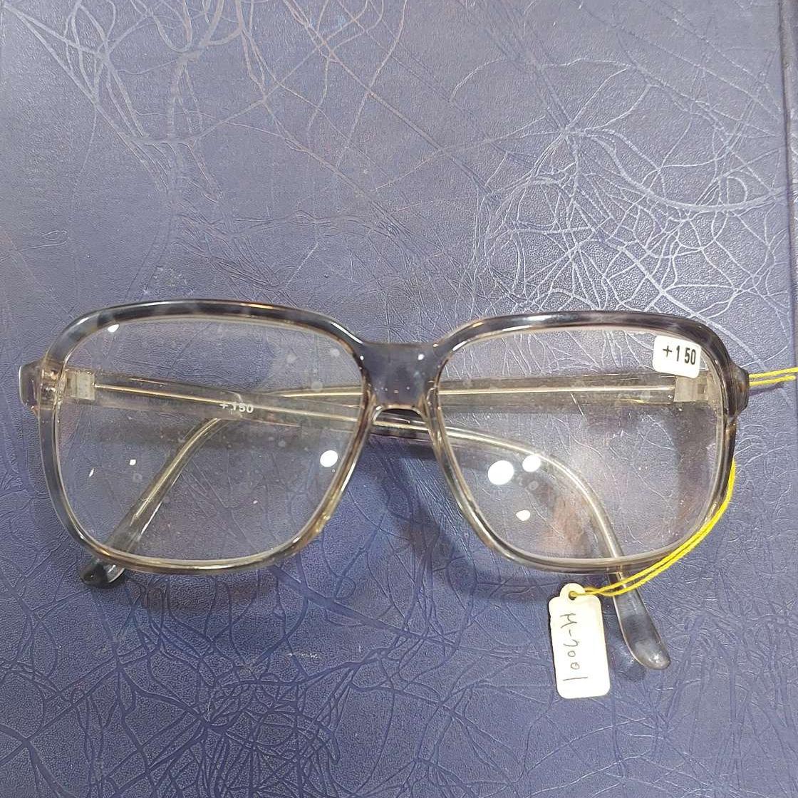 عینک قدیمی مردانه فرم کائوچو