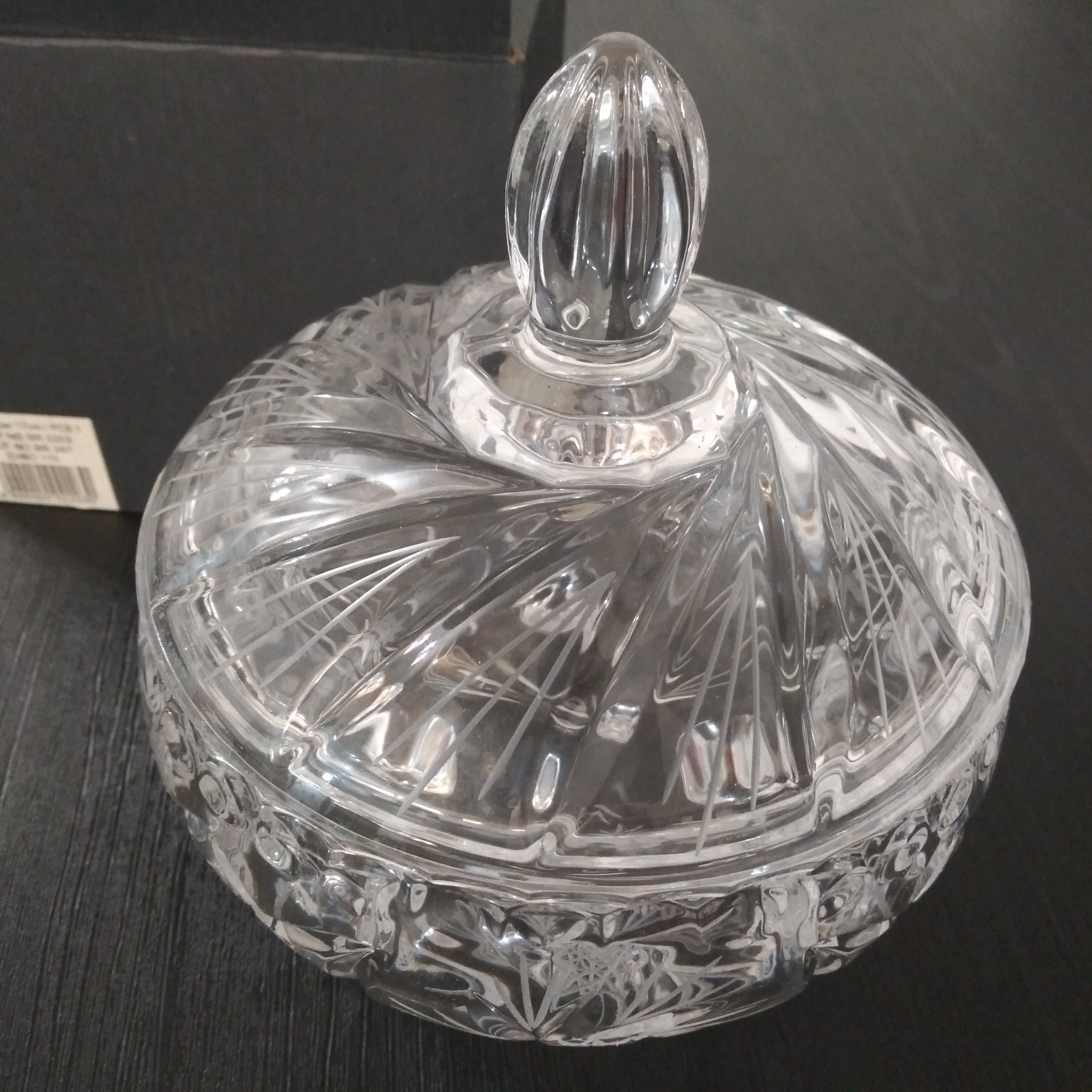 شکلات خوری پایه دار کریستال(آکبند با جعبه)