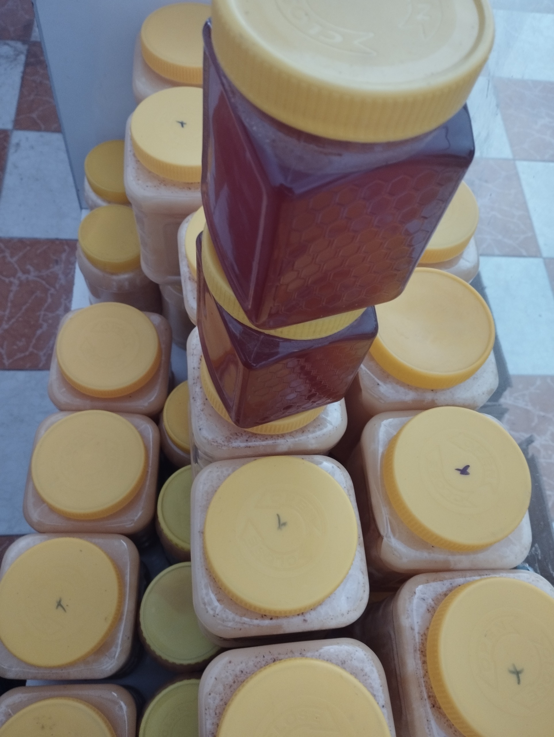 عسل مشکورک کوهی بسیار بسیار خوشمزه