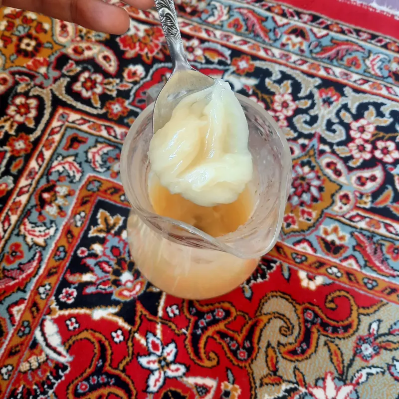 بهترین عسل رس زده ی بدون 1گرم شکرمثل روغن حیوانی