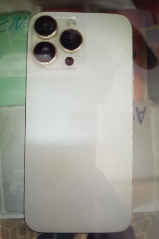 گوشی آیفون 14پرو مکس همرا با محافظ لنز گلس و قاب