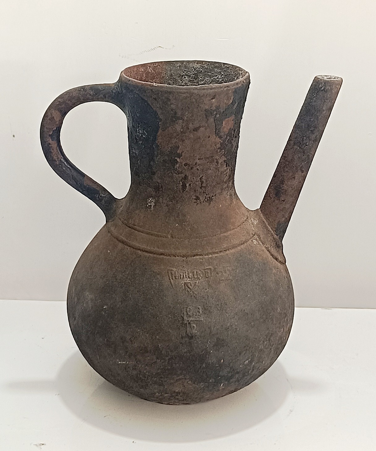آفتابه چدنی قدیمی
