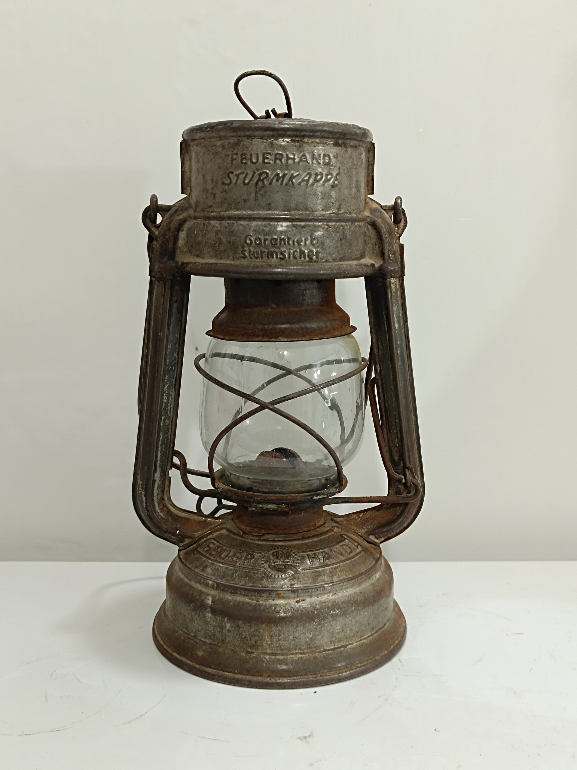 فانوس آلمانی بادگیر