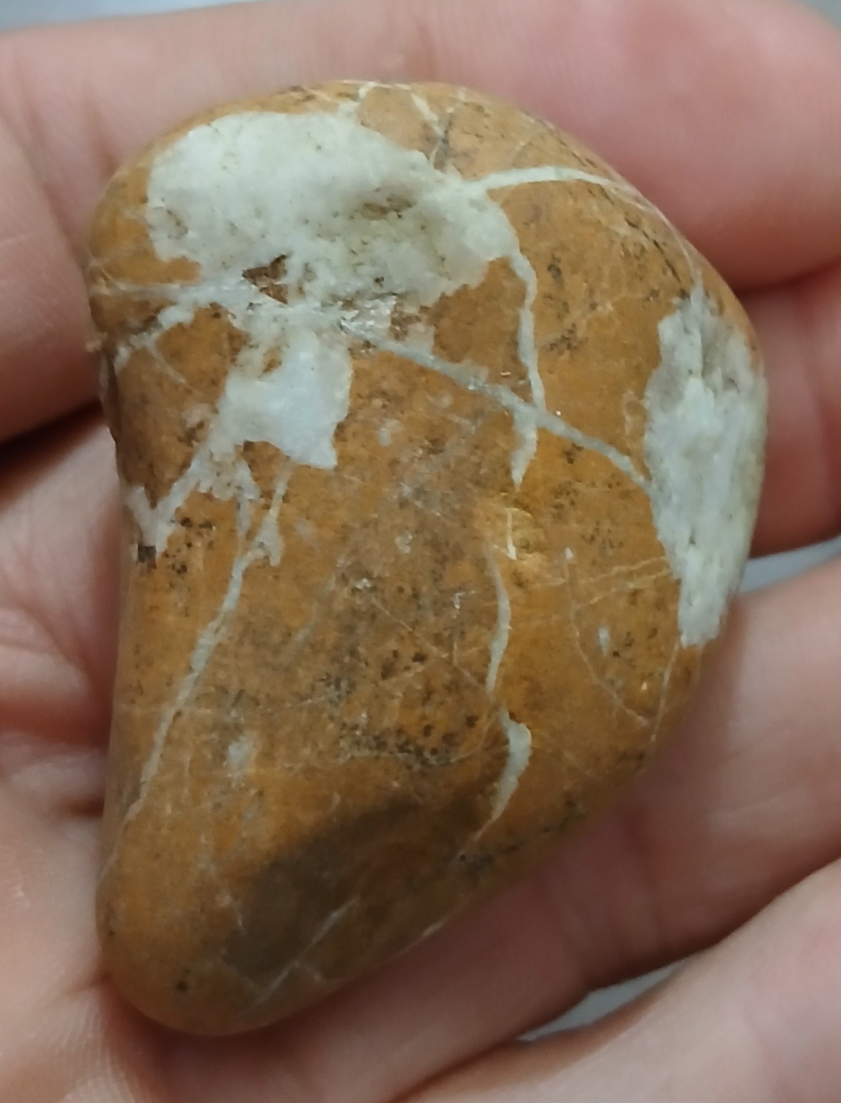 سنگ عقیق بسیار زیبا و خوش رنگ